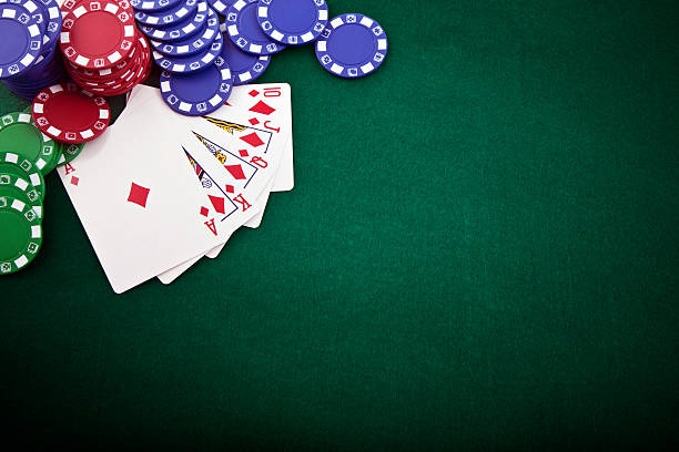 AduQ card game table interface on yumetoto